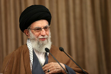 مخالفت قاطع رهبر انقلاب با برگزاری یک جلسه بزرگداشت برای ایشان