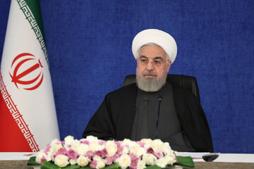 الرئيس روحاني يحذر من اندلاع الموجة الرابعة لفيروس كورونا