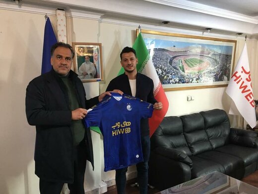 مهاجم پرسپولیس در تمرین استقلال حاضر شد/عکس