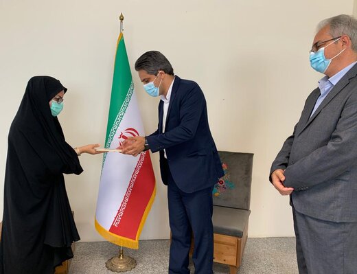 معاون فرهنگی، اجتماعی و گردشگری منطقه آزاد قشم از رییس اداره بنیاد شهید قشم تقدیر کرد