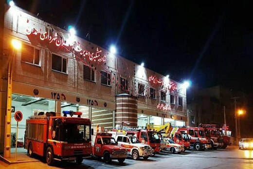 آماده باش آتش نشانان شهر همدان در آخرین چهارشنبه سال