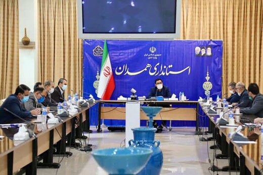معاون استاندار همدان: ظرفیت‌سازی ۲۵۰ تن مرغ برای توزیع روزانه در بازار انجام شده است

