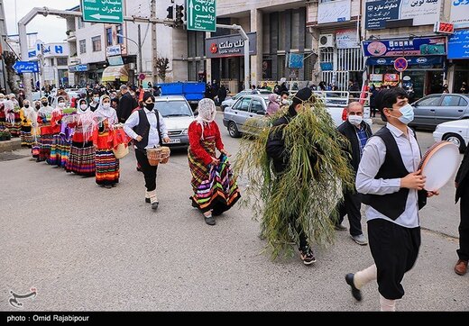استقبال از نوروز با کارناوال شادی در رحیم آباد گیلان