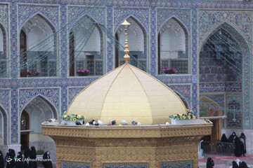 تحویل سال نو در حرم امام رضا (ع)