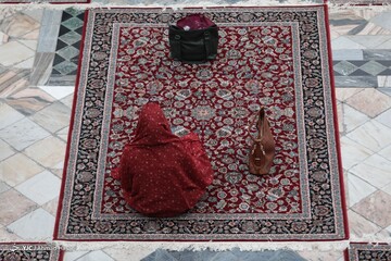 تحویل سال نو در حرم امام رضا (ع)