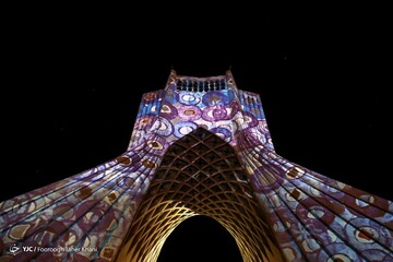 کنسرت علیرضا قربانی در میدان آزادی
