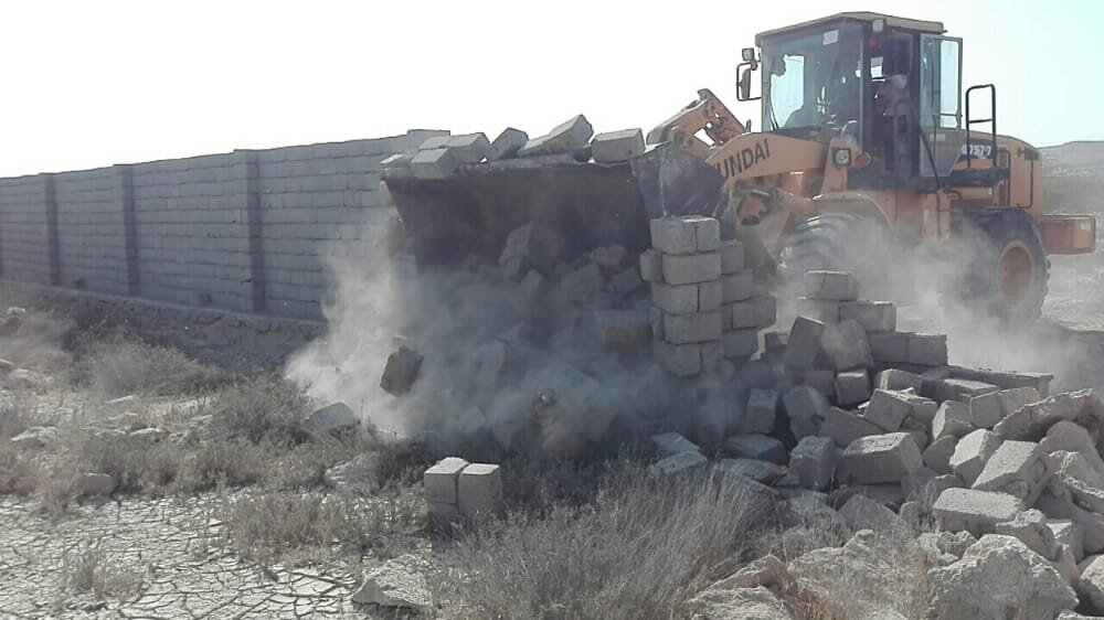 ۵هزار مترمربع اراضی خالصه دولتی به ارزش ۵ میلیارد ریال در روستای دفاری قشم رفع تصرف شد