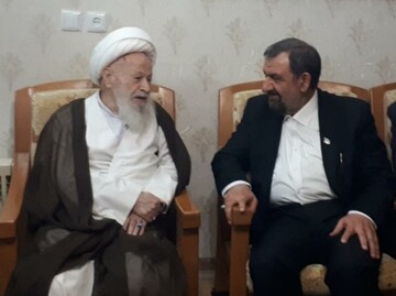 محسن رضایی: بطور ناشناس در تاکسی و اتوبوس حاضر می شوم/ رنج و مشکلات مردم را از نزدیک مشاهده می کنم