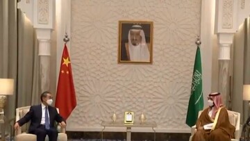 وزیرخارجه چین به دیدار محمد بن سلمان رفت