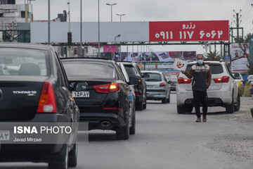 ترافیک در آزادراه قزوین - کرج/ بارش باران در البرز و قزوین
