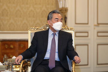 دیدار وزیر خارجه چین با دکتر روحانی