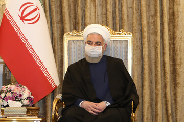 دیدار وزیر خارجه چین با دکتر روحانی