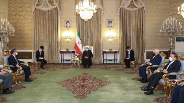 روحانی: سند ۲۵ ساله، چشم انداز رابطه ایران و چین را مشخص می کند