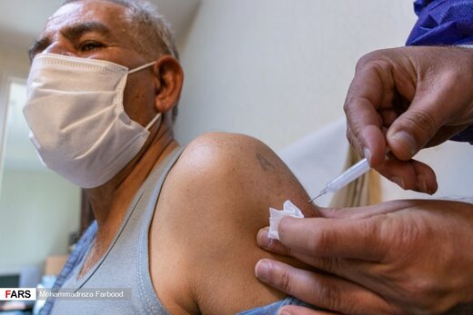 مرحله نخست واکسیناسیون بیماران مبتلا به سرطان در شیراز