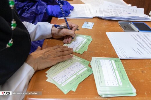 مرحله نخست واکسیناسیون بیماران مبتلا به سرطان در شیراز