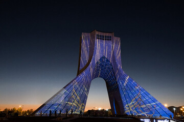 تصاویر | تصاویر حیرت‌انگیز از برج آزادی در فیلم های هالیوودی به روایت هوش مصنوعی