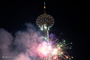 تصاویر | نورافشانی برج میلاد به مناسبت نیمه شعبان