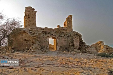 تیس؛ روستایی با جاذبه های طبیعی، تاریخی و دیدنی /سفری با تم وحشت برای کشف اسرار «گورستان جن‌ها»!