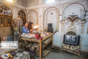 هنر شیشه گری