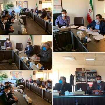 نشست شهرداران شهرستان الیگودرز با معاون وزیر کشور / تاکید نماینده مجلس بر حل مشکل شهرداری ها