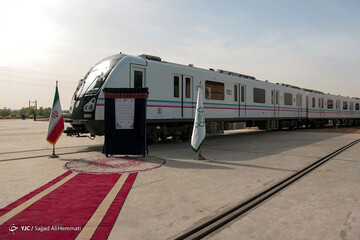 تصاویر | رونمایی از نخستین نمونه قطار ملی مترو