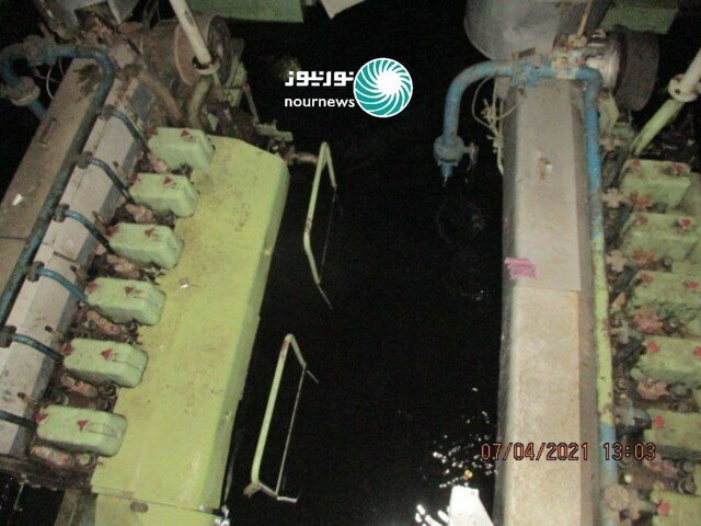 جزئیات جدید از حمله به کشتی ایرانی در دریای سرخ / بالگرد ناشناسی که در اطراف کِشتی گشت‌زنی کرد +تصاویر