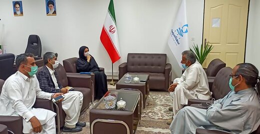 اهدای ۳۴ هنرکارت به هنرمندان چابهاری