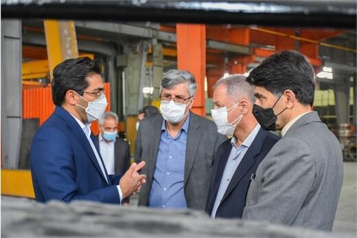 دستگاه‌های اداری و بانک‌ها موانع پیش روی تولید را بردارند