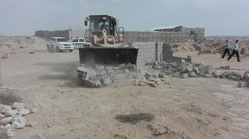 رفع تصرف ۴۰۰۰ مترمربع اراضی خالصه دولتی به ارزش ۴ میلیارد ریال در روستای کردوا قشم