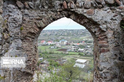 قلعه تاریخی لیسار، از یاد رفته ای هزار ساله‎