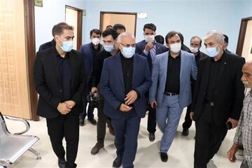 تنش در جریان بازدید شبانه رئیس دانشگاه علوم پزشکی اهواز از بیمارستان شهدای ایذه/ اورکی: مردم ما را با سلاح تهدید می‌کنند