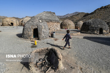 تصاویر | قاب‌هایی قابل تامل از روستای کپرنشین «بارگدان»
