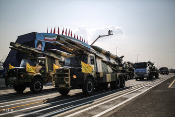 قدرت نمایی موشکی و پهپادی ارتش با شعار «الموت لاسرائیل» /کدام تجهیزات نیروی پدافند هوایی ارتش به نمایش در آمد؟