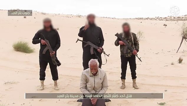 داعش کشیش قبطی را اعدام کرد/عکس