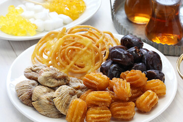 ببینید | محبوب‌ترین شیرینی‌های ماه مبارک رمضان در کشورهای مختلف