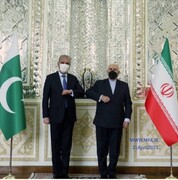 وزیران خارجه ایران و پاکستان دیدار کردند