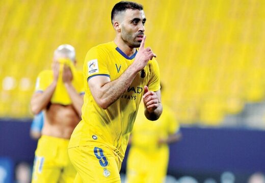 شادی گل جنجالی مهاجم النصر مقابل فولاد
