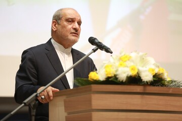 مراسم تکریم و معارفه مدیرعامل قدیم و سرپرست جدید سازمان منطقه آزاد اروند برگزار شد