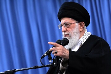 اخطار رهبر انقلاب به آمریکایی ها: به ایران ضربه بزنید، ضربه بزرگی خواهید خورد