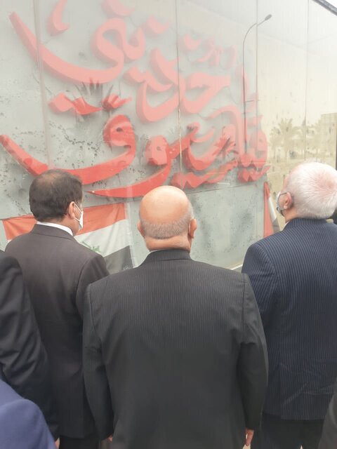 ظریف به محل یادبود شهید سردار سلیمانی رفت/عکس
