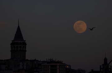 تصاوير زيبا از اَبَر ماه شب گذشته در نقاط مختلف جهان