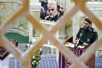 رونمایی از سکه یادبود طلا و نقره سردار شهید حاج قاسم سلیمانی