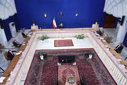 روحانی: کارگران ایران اجازه بهره‌برداری سیاسی را به معاندان نخواهند داد