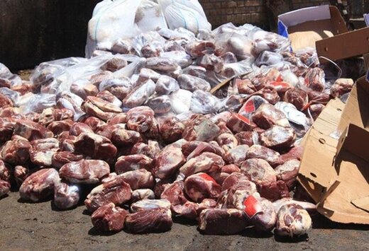 کشف و معدوم سازی  بیش از ۲.۵ تن  خمیر مرغ غیرمجاز در مازندران