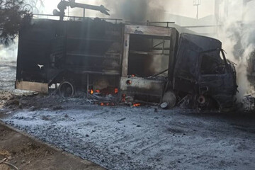 عکس | ماشین آتش نشانی که طعمه آتش شد!