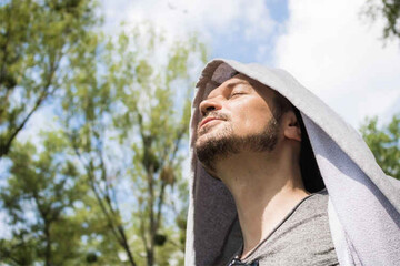 اینفوگرافیک | 11 روش برای کنترل سریع حملات اضطرابی