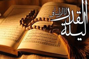 تصاویر | مراسم دومین شب قدر با رعایت فاصله‌گذاری اجتماعی