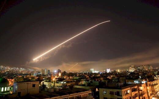 مقابله پدافند هوایی سوریه با حملات موشکی اسرائیل