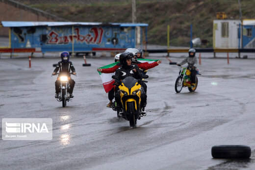 همایش مشترک کمیته موتورسواری و اتومبیل‌رانی اسلالوم بانوان در تبریز