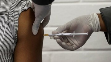 آغاز تزریق واکسن ضد کرونا به افراد بالای ۷۰سال در جنوب غرب خوزستان